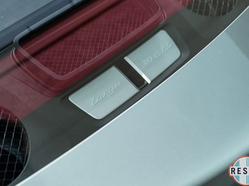 Used 2018 Porsche 911 Targa 4 GTS image 33