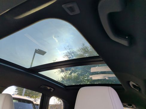 Certified 2023 BMW X1 xDrive28i w/ M Sport Package image 31