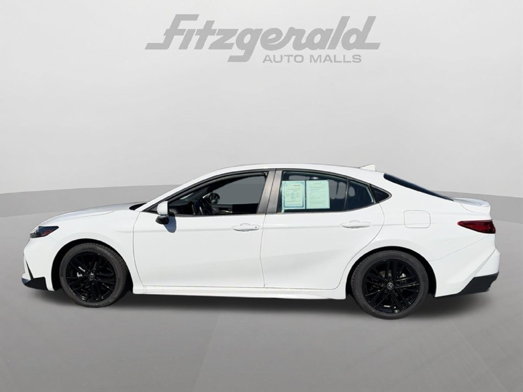 Used 2025 Toyota Camry SE FWD image 43