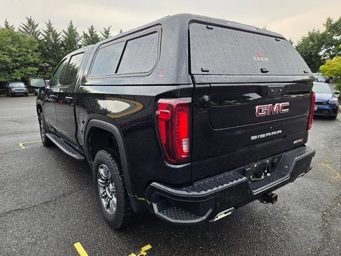 Used 2024 GMC Sierra 1500 AT4 w/ Technology Package AWD/4WD image 5