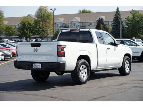 Used 2024 Nissan Frontier S w/ S Utility Package image 3