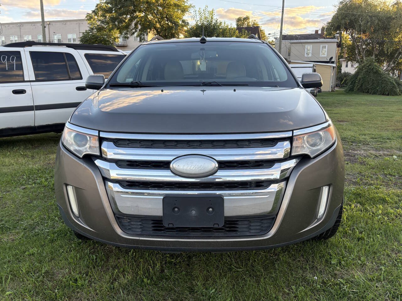 Used 2013 Ford Edge Limited AWD/4WD image 3
