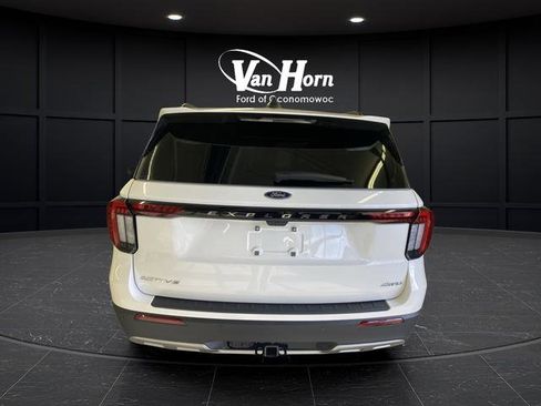 New 2026 Ford Explorer Active w/ Active Comfort Package image 12