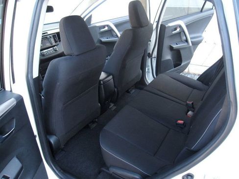 Used 2016 Toyota RAV4 XLE image 28