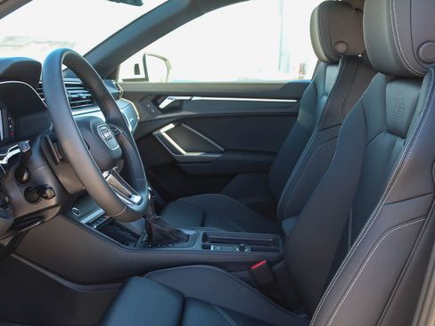 New 2025 Audi Q3 2.0T Premium image 26