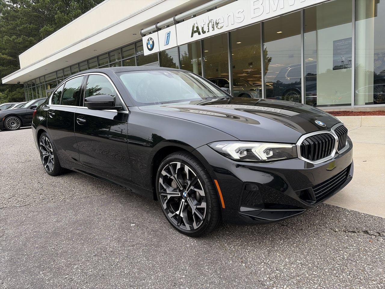 Certified 2026 BMW 330i Sedan RWD image 2