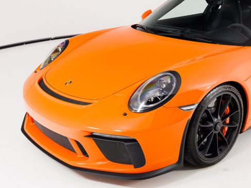 Used 2018 Porsche 911 GT3 RWD image 55