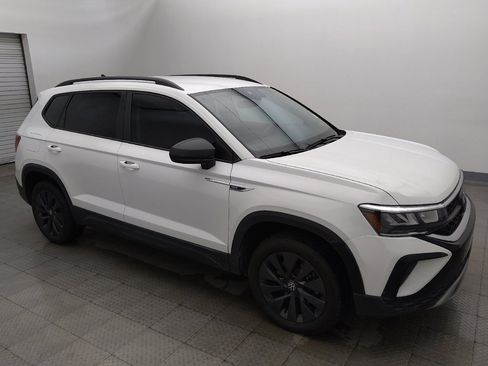 Used 2024 Volkswagen Taos S FWD image 11