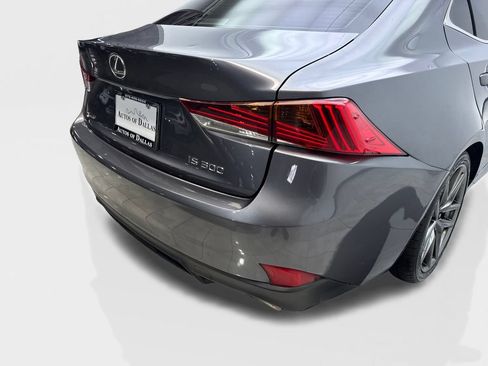 Used 2018 Lexus IS 300 F Sport w/ F Sport Package RWD image 18