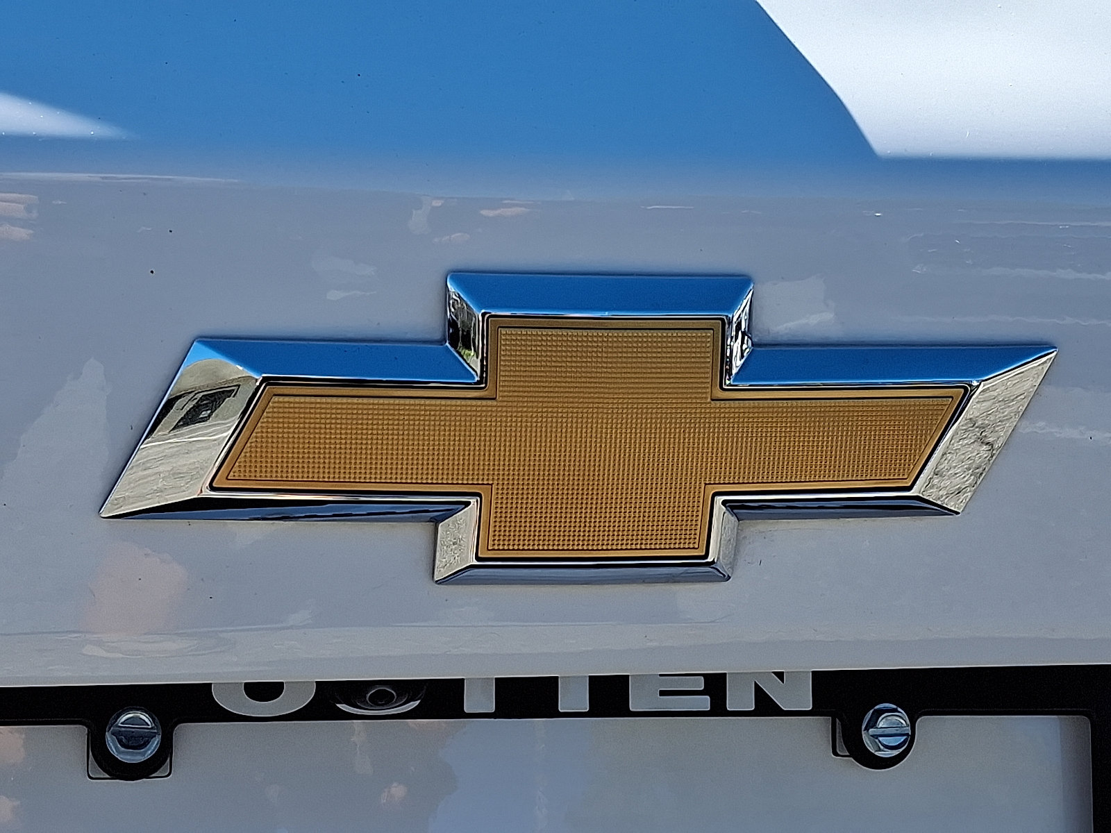 Used 2025 Chevrolet Trax LS FWD image 28