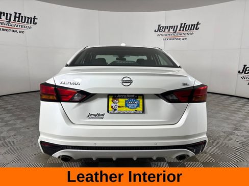 Used 2024 Nissan Altima 2.5 SL FWD image 7