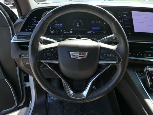 Used 2022 Cadillac Escalade Sport w/ Touring Package AWD/4WD image 18