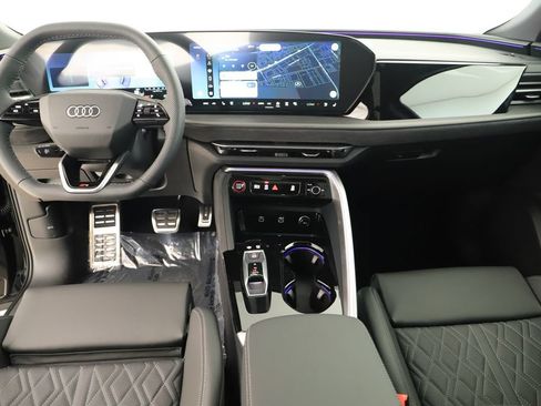 New 2026 Audi SQ5 Premium Plus AWD/4WD image 18