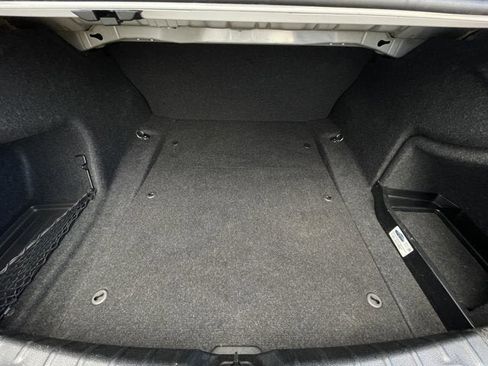 Used 2017 BMW 320i xDrive Sedan image 31