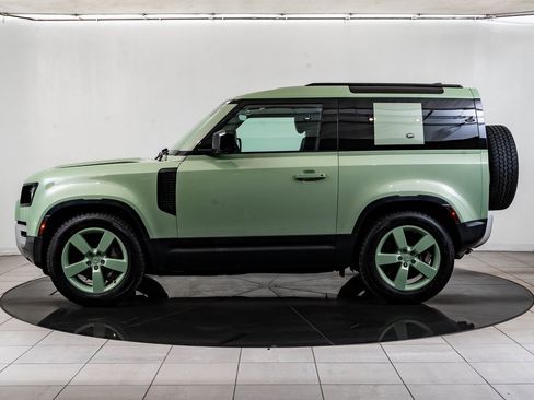 Used 2023 Land Rover Defender 110 75th Limited Edition image 5