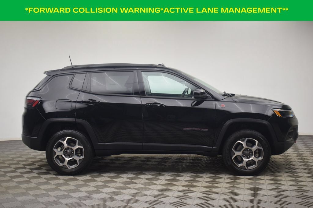 Used 2022 Jeep Compass Trailhawk w/ Trailhawk Elite Group AWD/4WD image 9