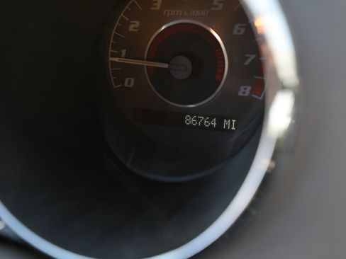 Used 2007 Pontiac Solstice GXP w/ Premium Package image 18