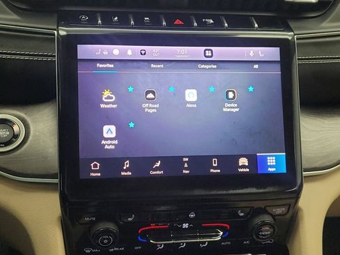 Used 2022 Jeep Grand Cherokee L Limited image 25