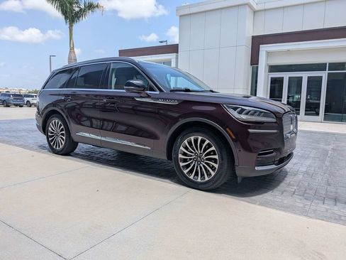 Certified 2023 Lincoln Aviator Reserve w/ Elements Package Plus RWD image 2
