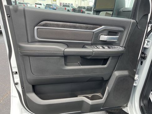 New 2024 RAM 4500 SLT w/ Quick Order Package 2YG SLT image 15