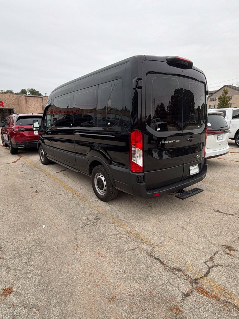 Used 2023 Ford Transit 350 XL RWD image 2
