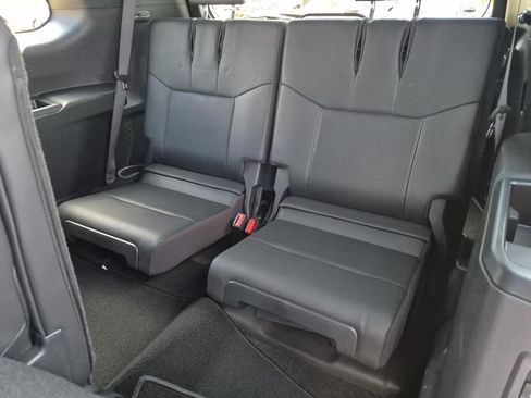 Used 2024 Lexus GX 550 w/ Accessory Package (31) AWD/4WD image 17