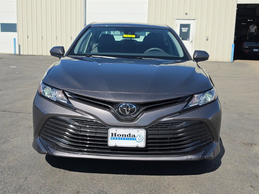 Used 2019 Toyota Camry LE FWD image 2