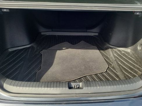 Used 2023 Honda Accord EX image 9