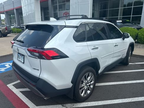 Used 2025 Toyota RAV4 Limited FWD image 4