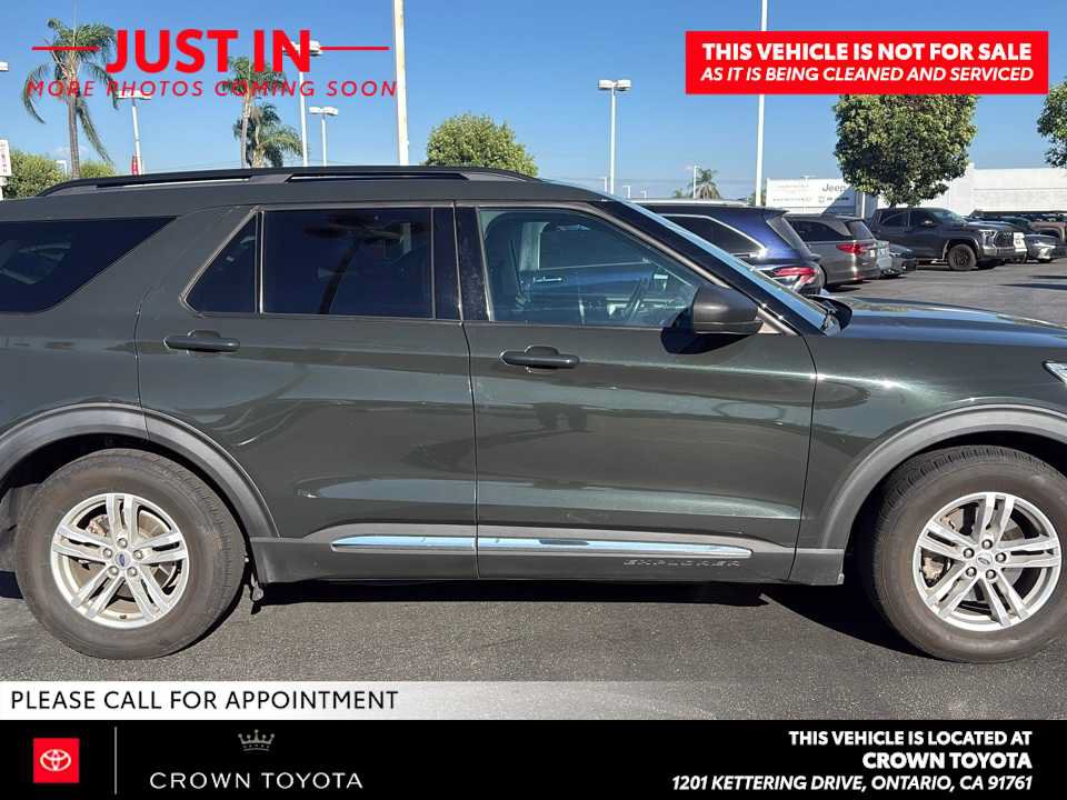 Used 2022 Ford Explorer XLT RWD image 3