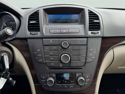 Used 2011 Buick Regal CXL Turbo w/ TO2 Preferred Equipment Group image 29