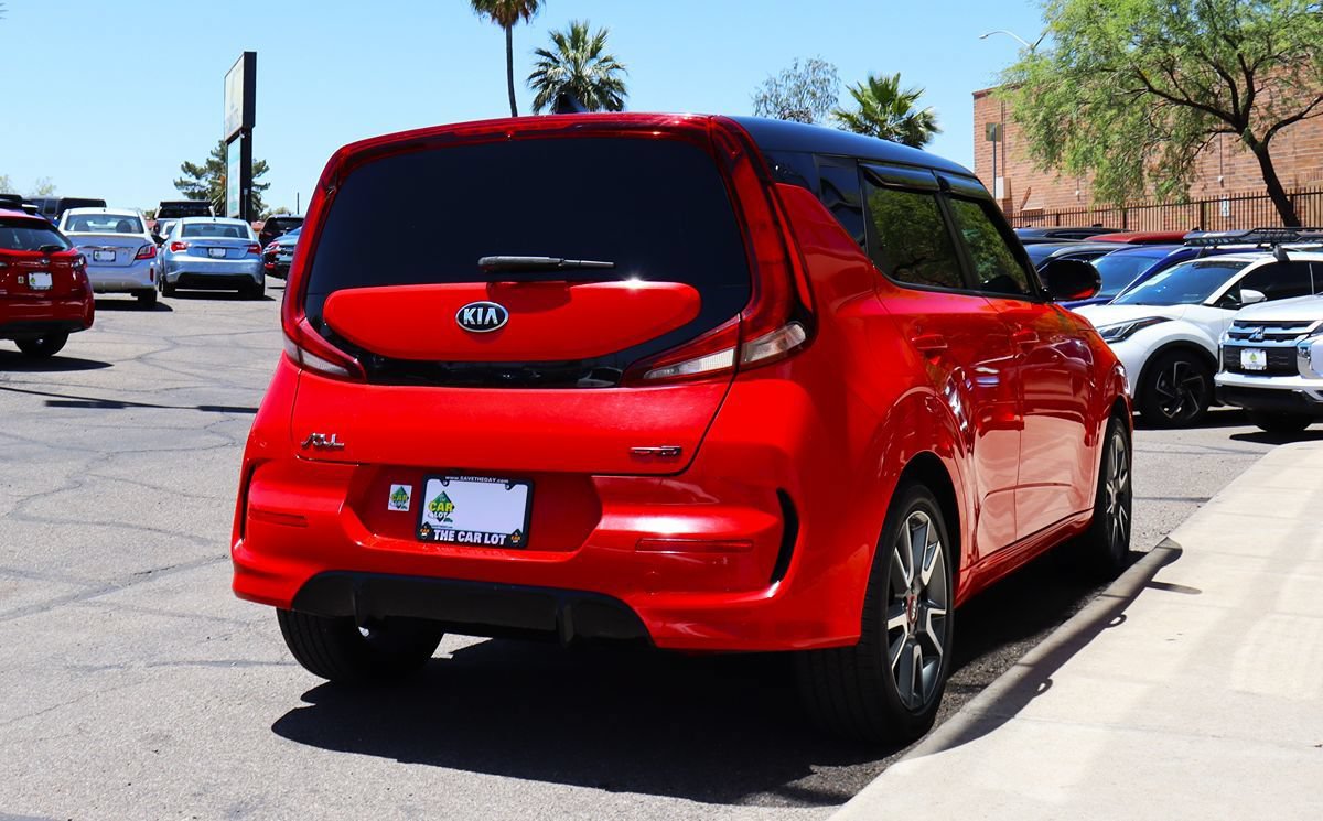 Used 2020 Kia Soul GT-Line FWD image 13