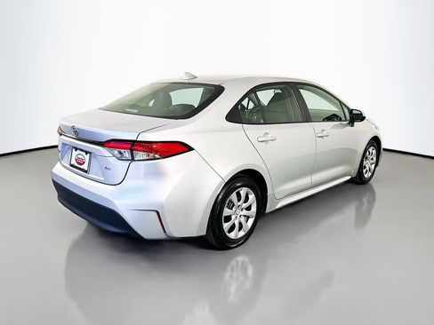 Used 2024 Toyota Corolla LE image 5