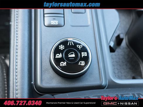 Used 2024 Nissan Pathfinder S image 19