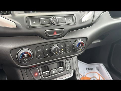 Certified 2021 GMC Terrain SLE w/ Driver Convenience Package image 16