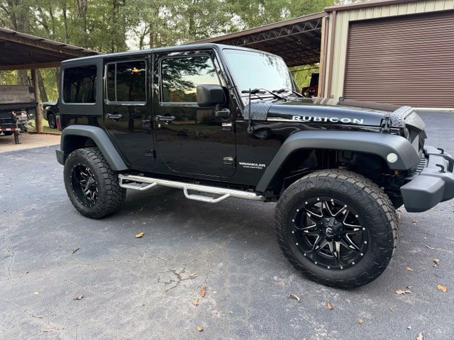 Used 2015 Jeep Wrangler Unlimited Rubicon AWD/4WD image 2