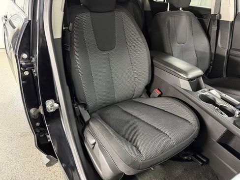 Used 2017 Chevrolet Equinox LT w/ Convenience Package image 20