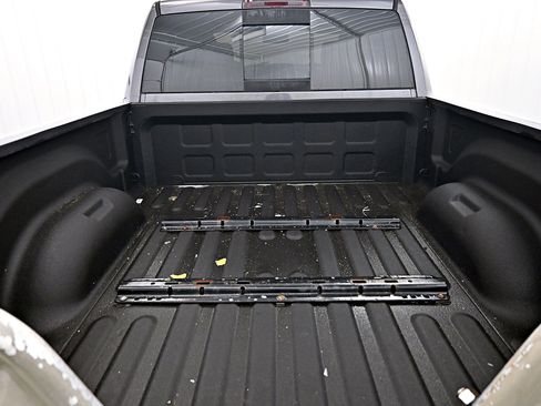 Used 2015 RAM 2500 Big Horn image 29