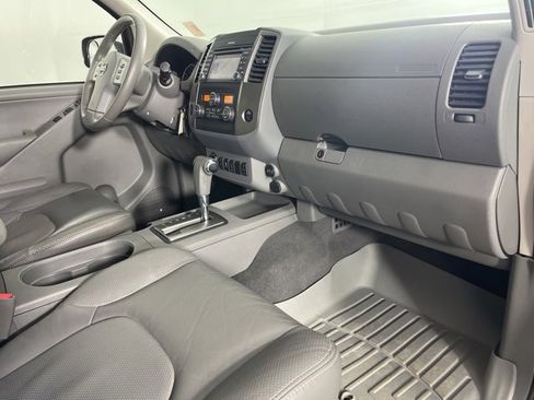 Used 2019 Nissan Frontier SL image 32