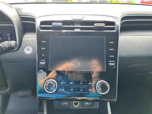 Used 2022 Hyundai Tucson SEL FWD image 17