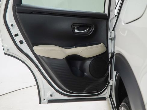 Certified 2026 Honda HR-V LX image 36