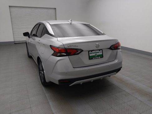 Used 2021 Nissan Versa SV w/ Trunk Package image 6