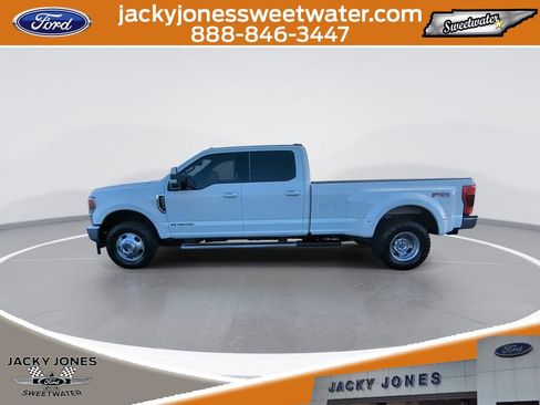 Certified 2022 Ford F350 Lariat w/ Lariat Value Package image 5