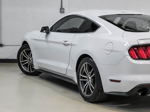 Used 2017 Ford Mustang Premium image 12