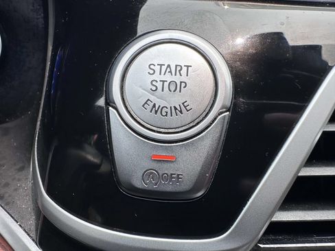 Used 2018 BMW 750i xDrive AWD/4WD image 21