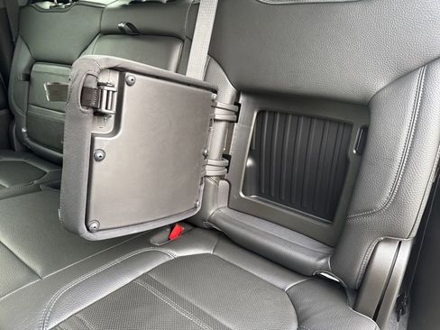 Used 2023 GMC Sierra 3500 Denali image 59