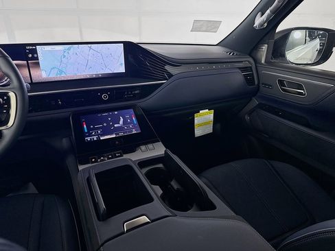 New 2026 INFINITI QX80 4WD image 30