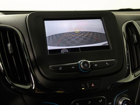 Used 2023 Chevrolet Equinox RS image 7