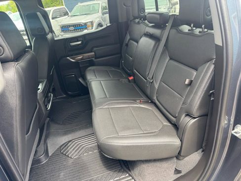 Used 2021 Chevrolet Silverado 1500 LT Trail Boss w/ Convenience Package II AWD/4WD image 23
