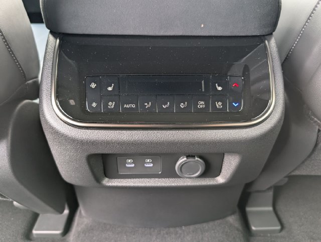 Used 2026 INFINITI QX80 4WD image 16